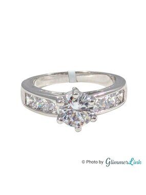 Silver Tone Clear Stone Solitaire Style Ring Size 7.25